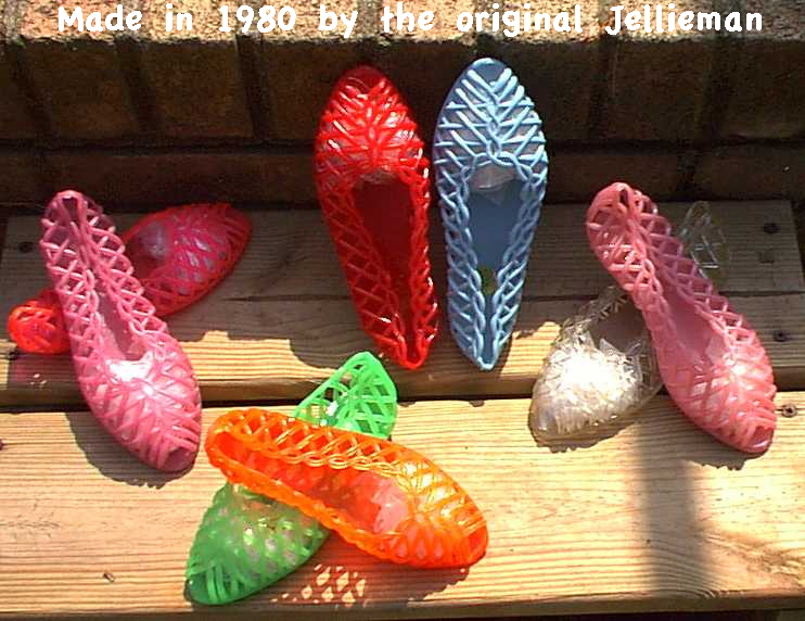 vintage-80s-jelly-shoes.jpg.fad18e23ea1442e16e1f3a49b1f6e419.jpg