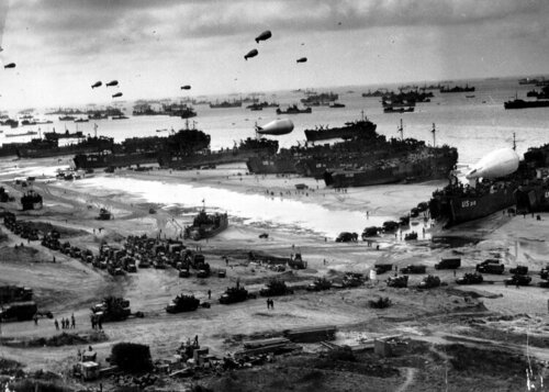 1008244368_Normandy_Invasion_June_1944.thumb.jpg.247f4af4e56d55dd1ad2ff9f77a33a5d.jpg