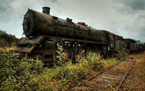 Old-steam-train.thumb.jpg.d40275a13d9ded367205df87d4019e61.jpg