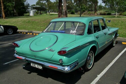 1962_Chrysler_RV1_(R_Series)_Valiant_sedan_(6879581535).thumb.jpg.11236ca75e82ca5912da3229e77bf4af.jpg