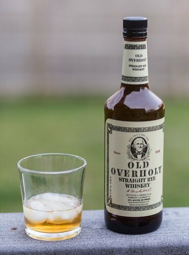 Old_Overholt_Rye_Whiskey_bottle_and_tumbler.jpg