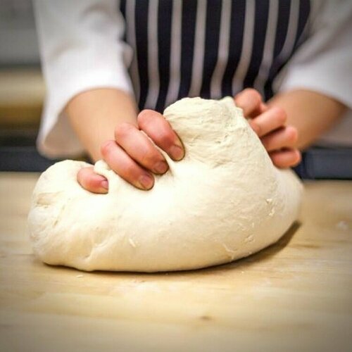 Bakers trade bread recipes on a knead-to-know basis..jpeg