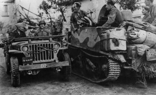 1944-Eisenhower-at-the-Italian-front-in-Jeep.thumb.jpg.832fa1d3aba36f74ec00d63322676598.jpg