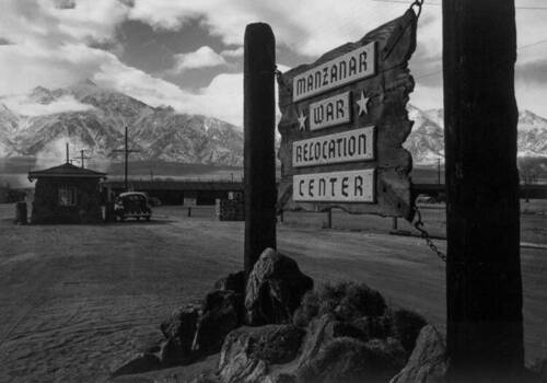680380381_manzanar-internment-camp-photographs(1).jpg.f0c9262bef6e58eda0da0cd9ceea25f3.jpg