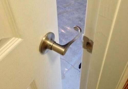 incorrectly-installed-door-handle.jpg